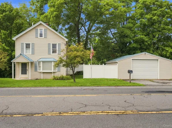 344 Broadway #9W, Ulster Park, NY 12487