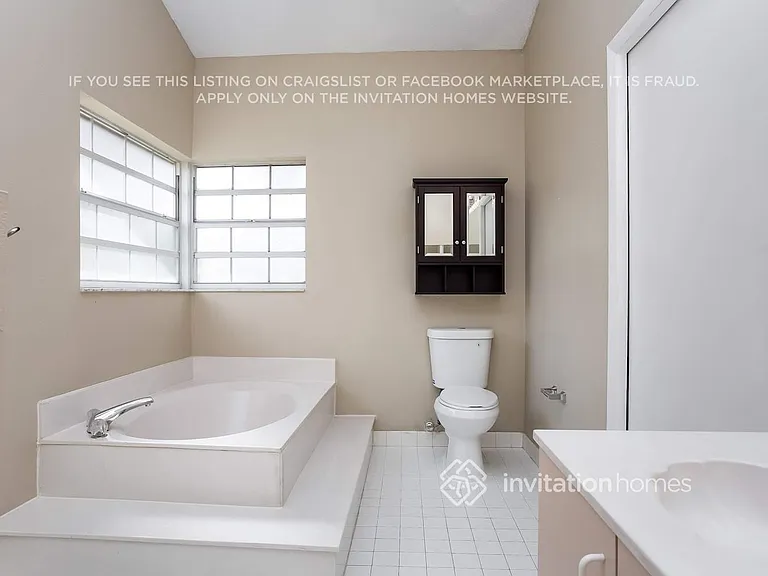 20540 NW 7th St — Photo 15