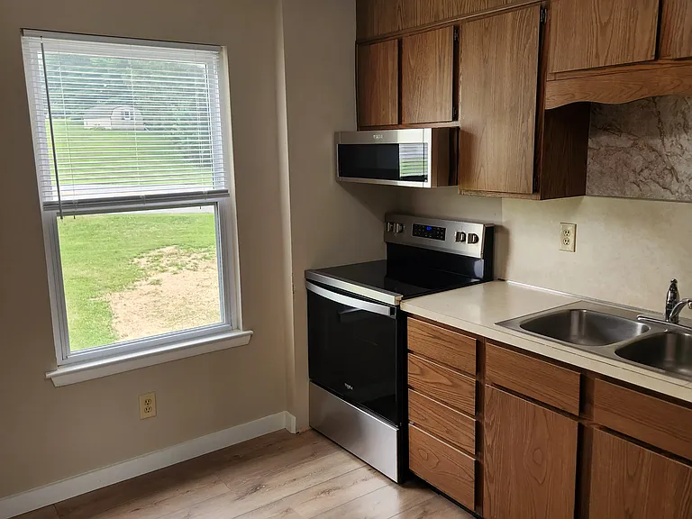 3130 Blue Rock Rd #4 — Photo 8