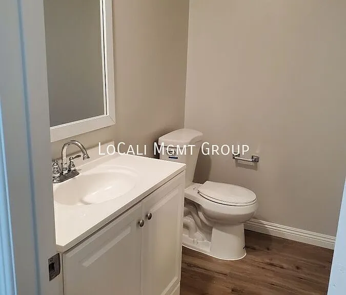 1328 N Sunshine Way #1 — Photo 5