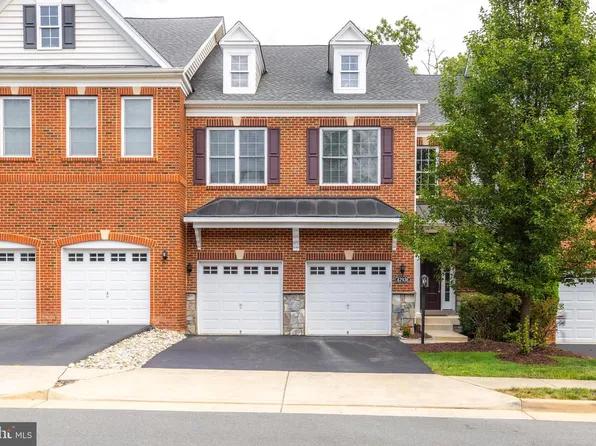 42936 Courtland Chase Sq, Ashburn, VA 20148