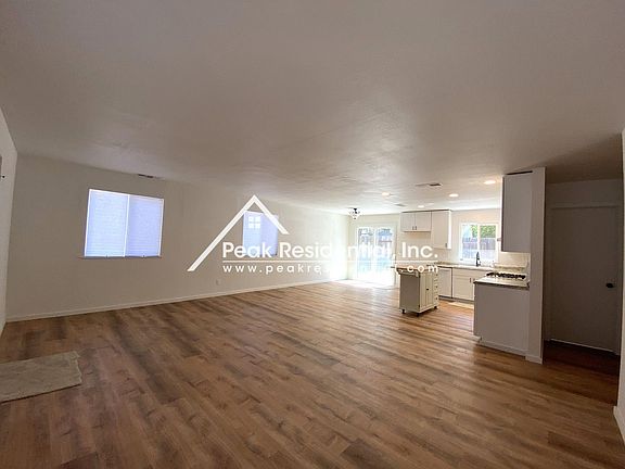 5th image of 431 Stephanie Ct