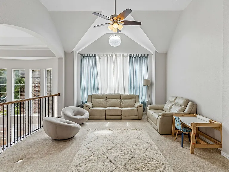 2245 Jaguar Dr — Photo 21