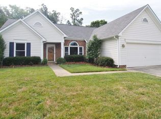 9031 Country Barn Ct, Charlotte, NC 28273