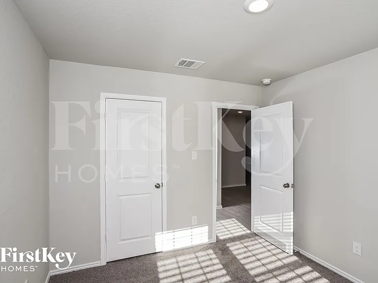 1847 Morse Way — Photo 12