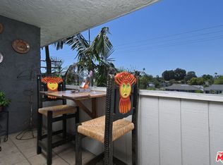 4140 Warner Blvd APT 302, Burbank, CA 91505
