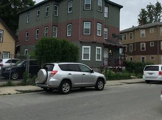 9 1/2 Douglas Ct, Worcester, MA 01603