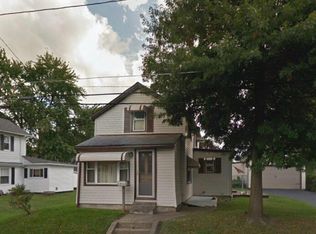 902 10th St NE, Massillon, OH