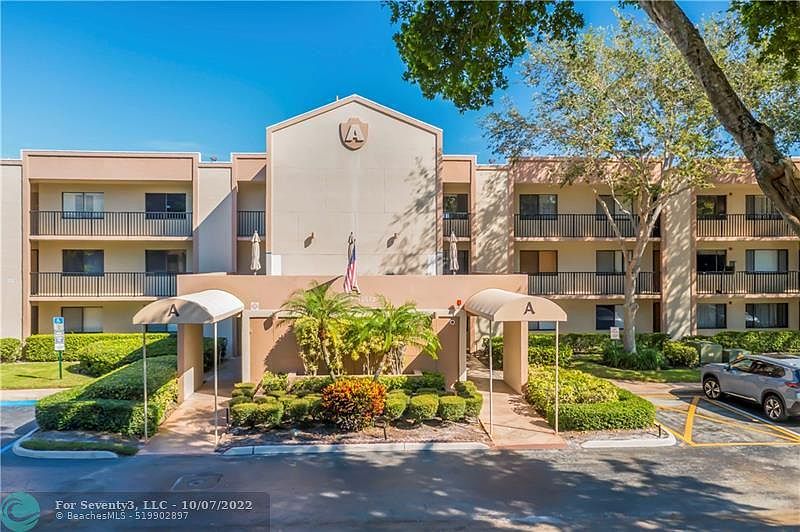 1st image of 10558 E Clairmont Cir #308