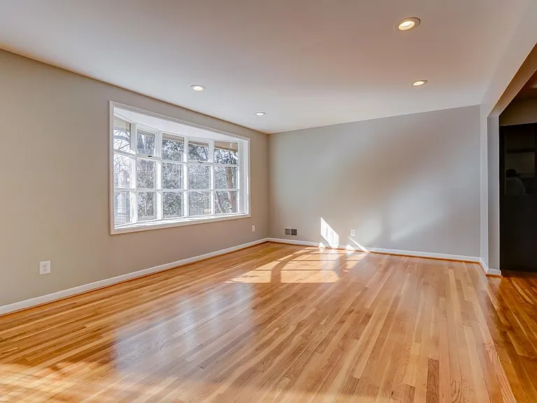 6417 Earlham Dr — Photo 6