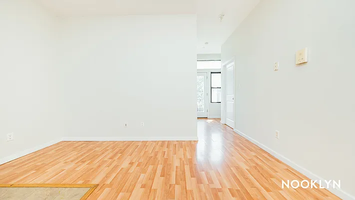 Rented by Nooklyn NYC LLC | media 7
