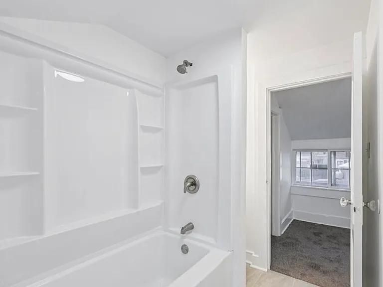 1016 E Palmer St — Photo 17