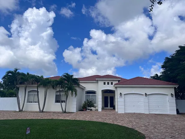 13135 SW 214th Ter, Miami, FL 33177