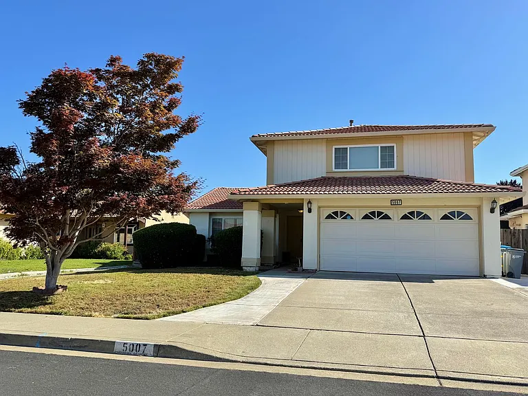 5007 Anaheim Loop — Photo 1