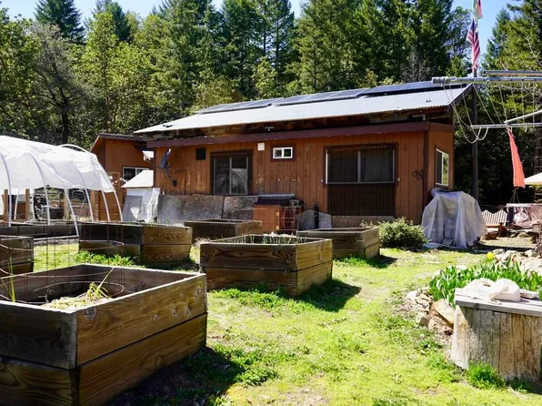 579 Hennessey Vw, Burnt Ranch, CA 95527