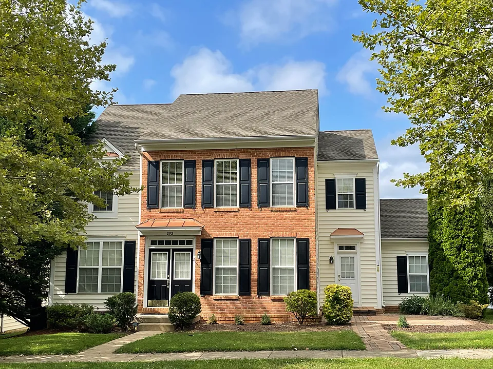 292 Prospect Hill Blvd