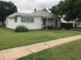 307 S Ford Ave, Bucklin, KS 67834