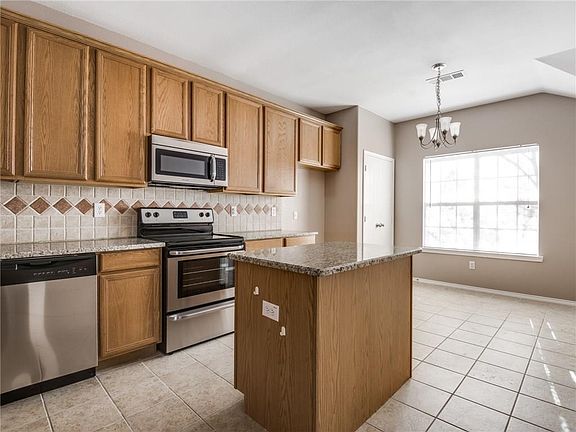 4th image of 14616 Eaglemont Dr