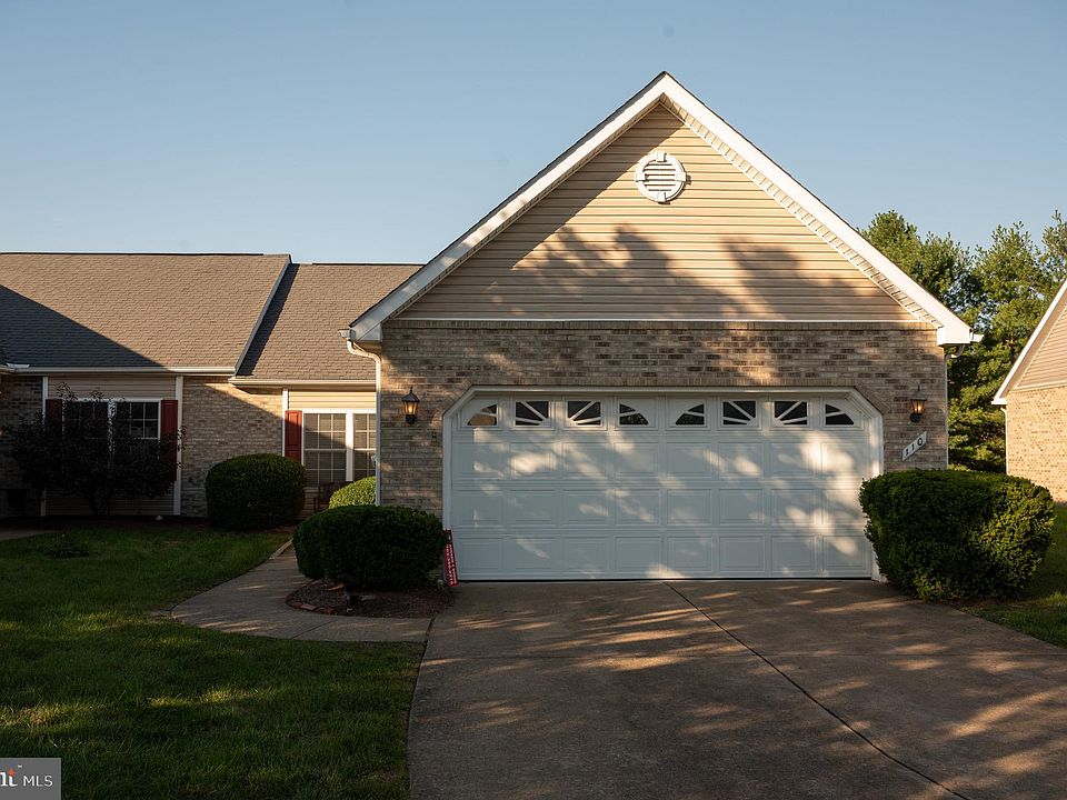 1st image of 110 Bayberry Ct