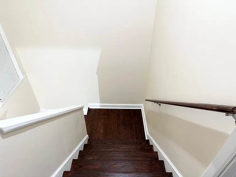 506 Merritt St #2 — Photo 39
