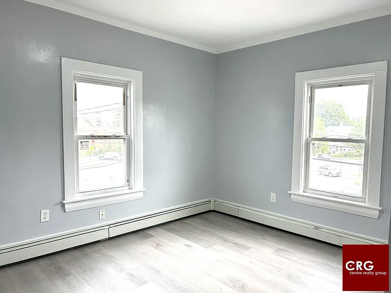 21 Weston St — Photo 8