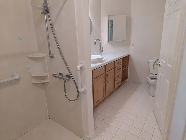 220 Saint Andrews Ln — Photo 23