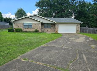 14 Devon Ln, Jacksonville, AR 72076