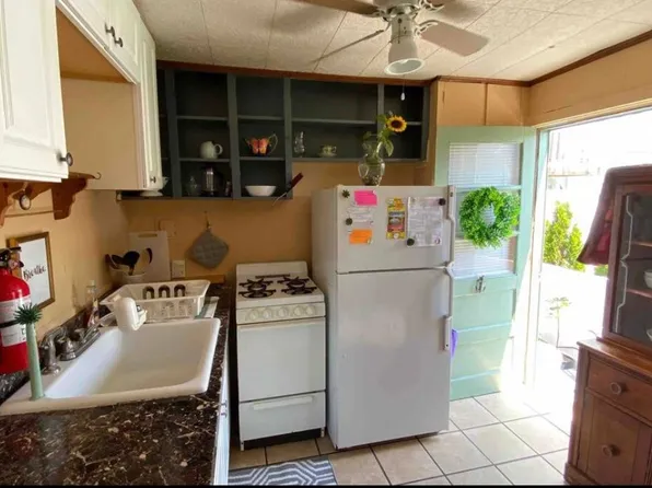 12 Walton Pl, Ocean City, NJ 08226