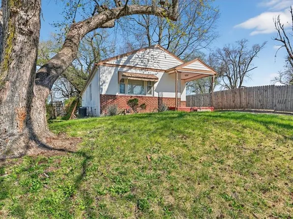 7205 Wabash Ave, Kansas City, MO 64132