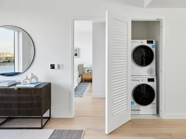 20 Halletts Point image 11 of 82