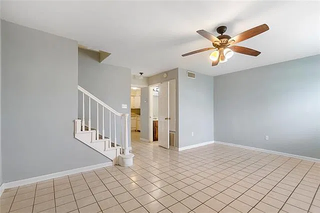 2 bed, 1.5 bath, 1080 sqft, $1,200 — Photo 2