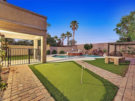 5th image of 528 Lacabana Beach Dr