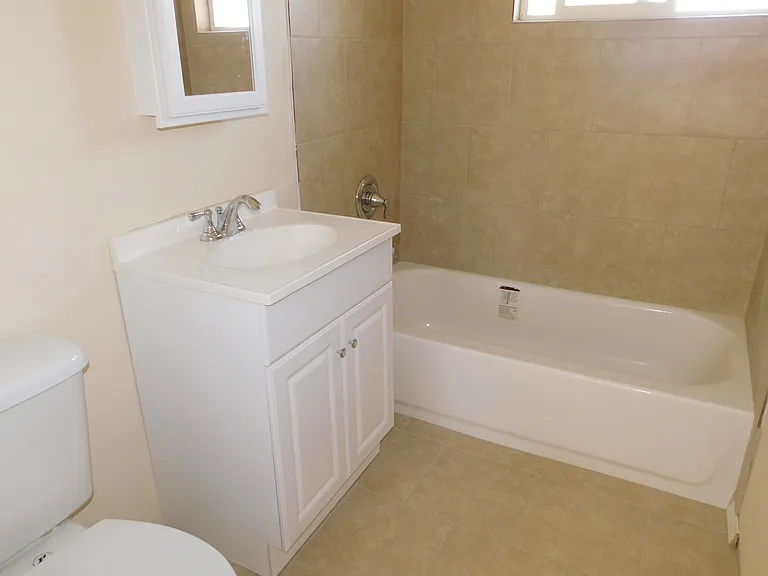 8308 Capitan Cir — Photo 18