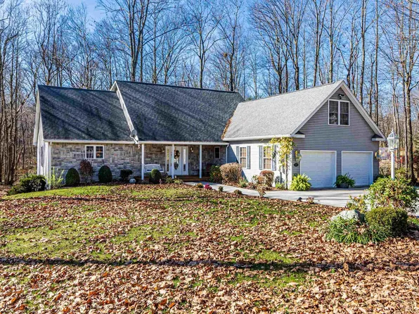 187 Horseshoe Dr W, Bruceton Mills, WV 26525