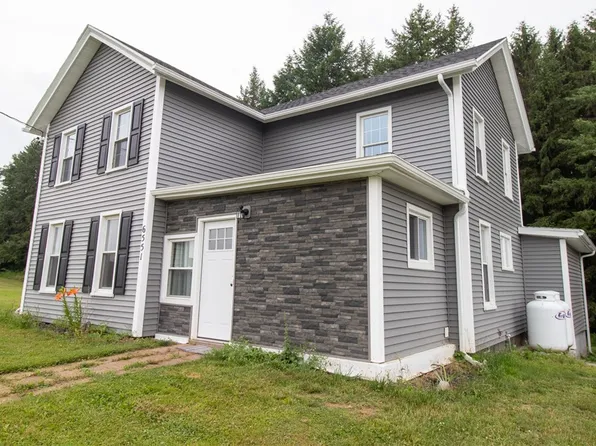 6551 N Huron Rd, Wolcott, NY 14590