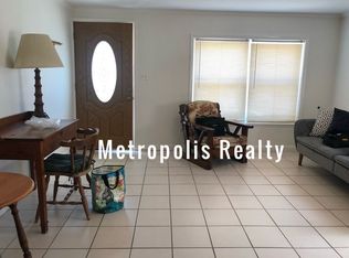 23-19 21st St #2R, Astoria, NY 11105
