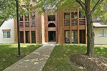 2 Level Condo 1400+square Feet