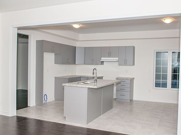 3rd image of 73 Richard Davies Cres