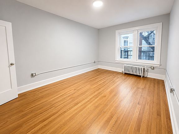 3rd image of 516 W 7th St #102