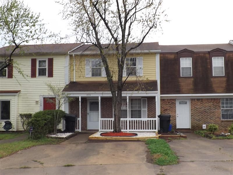 1st image of 1530 Fairfax Dr