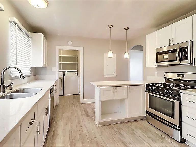 La Mesa Village | Charming Cottage-Style Homes in the Heart of Downtown La Mesa — Photo 8