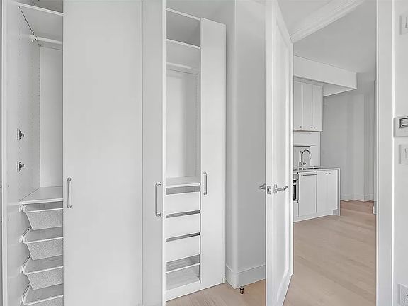 5th image of 217 Thompson St APT 30