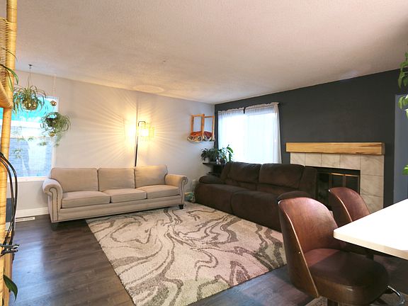 5th image of 7137 Fenton Cir