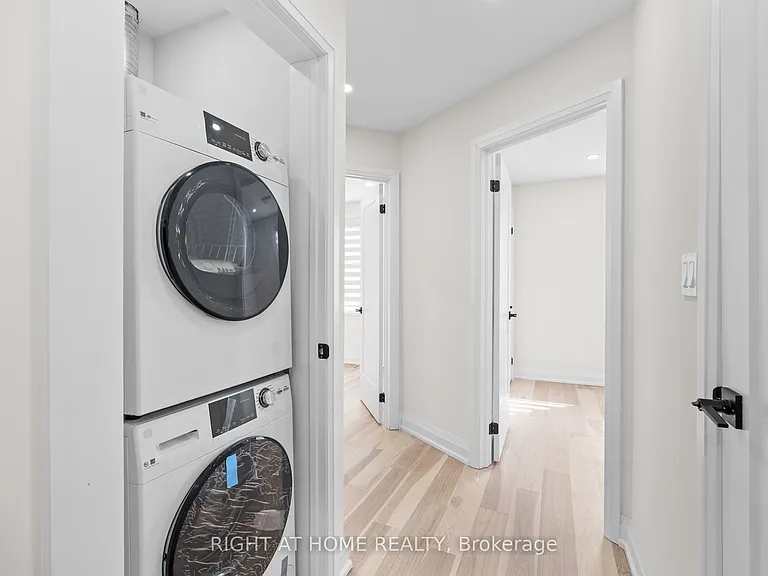 961 Victoria Park Ave — Photo 10