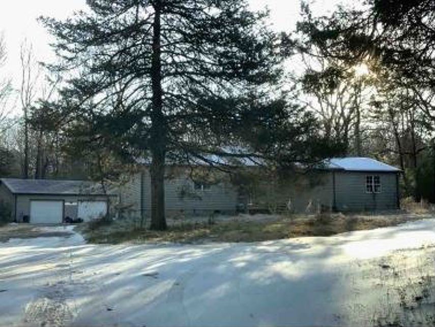 1st image of 2192 Holmes Rd