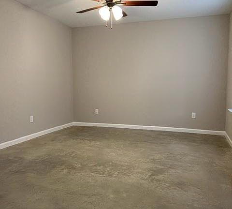 3rd image of 5089 Bowdoin Dr