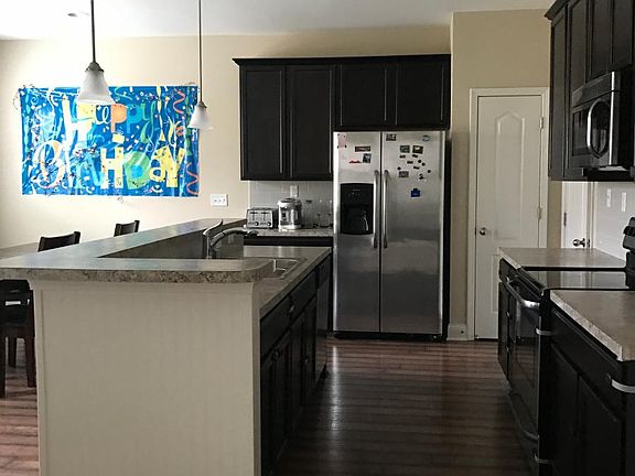 3rd image of 3771 Blue Bonnet Dr