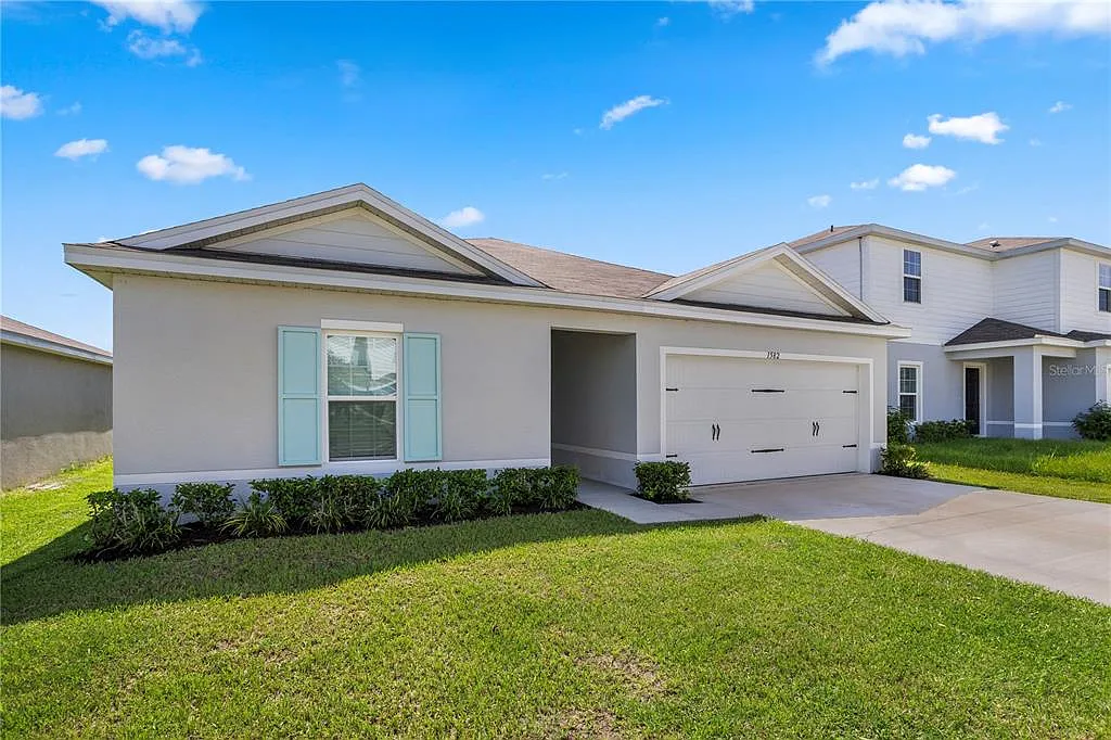 3 bed, 2.0 bath, 1450 sqft, $2,000 — Photo 3