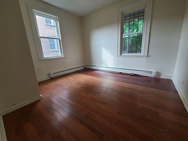 256 Mather St #1B — Photo 4
