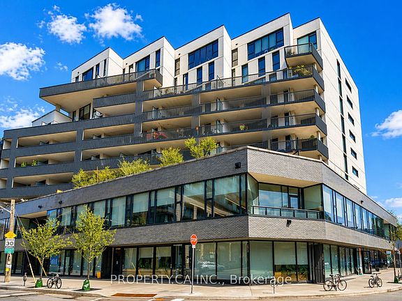2nd image of 41 Dovercourt Rd #302